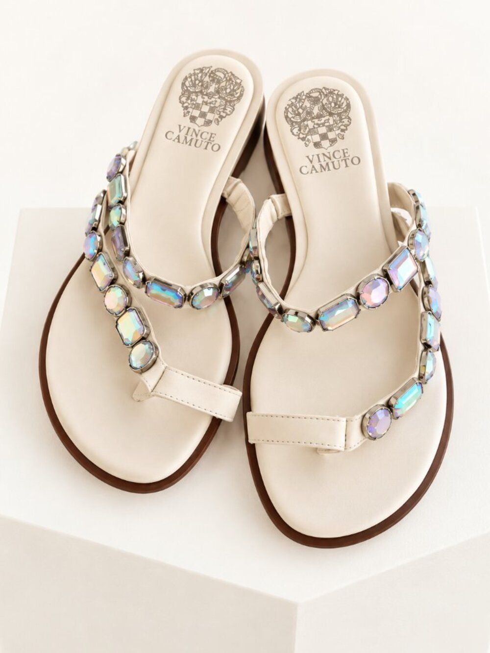 Vince Camuto Women Iridescent Crystal Thong Sandals Cushioned Footbed 1 in Heel